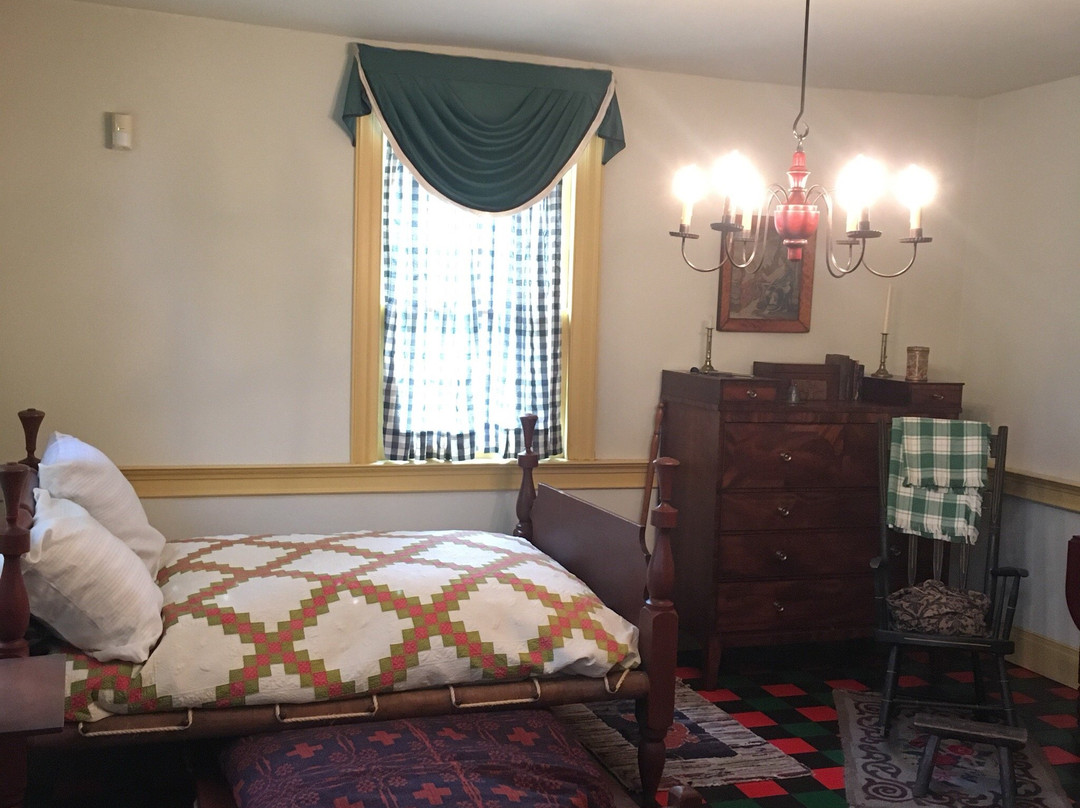 Hiram旅游景点-John And Elsa Johnson Home