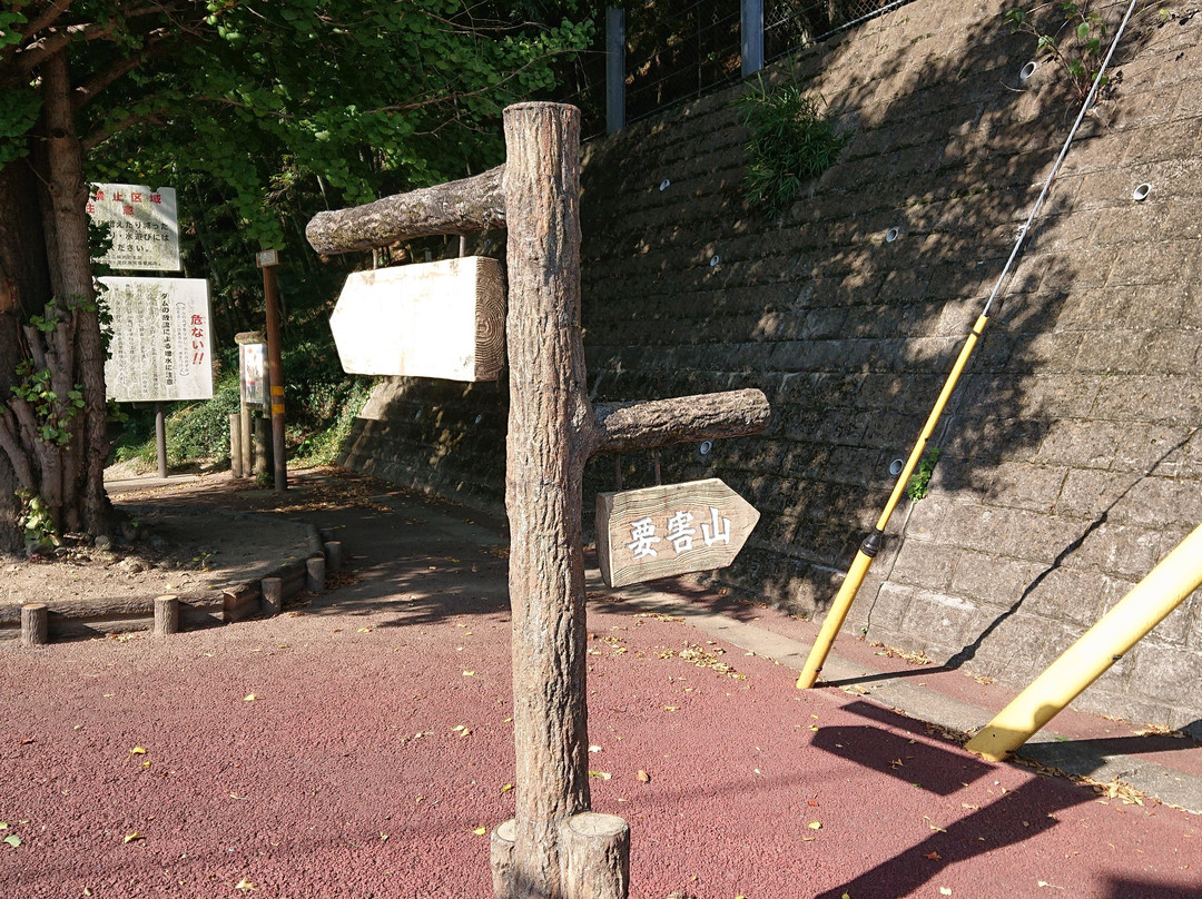 Yogai Shrine景点图片