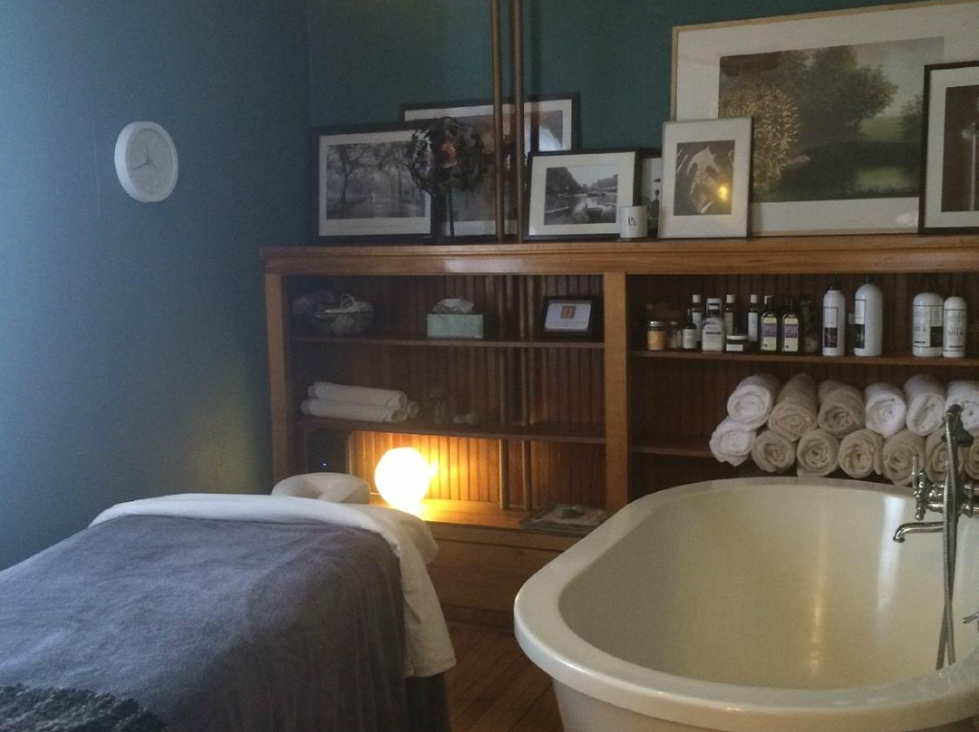 Babbitt旅游景点-The Pebble Spa Co.