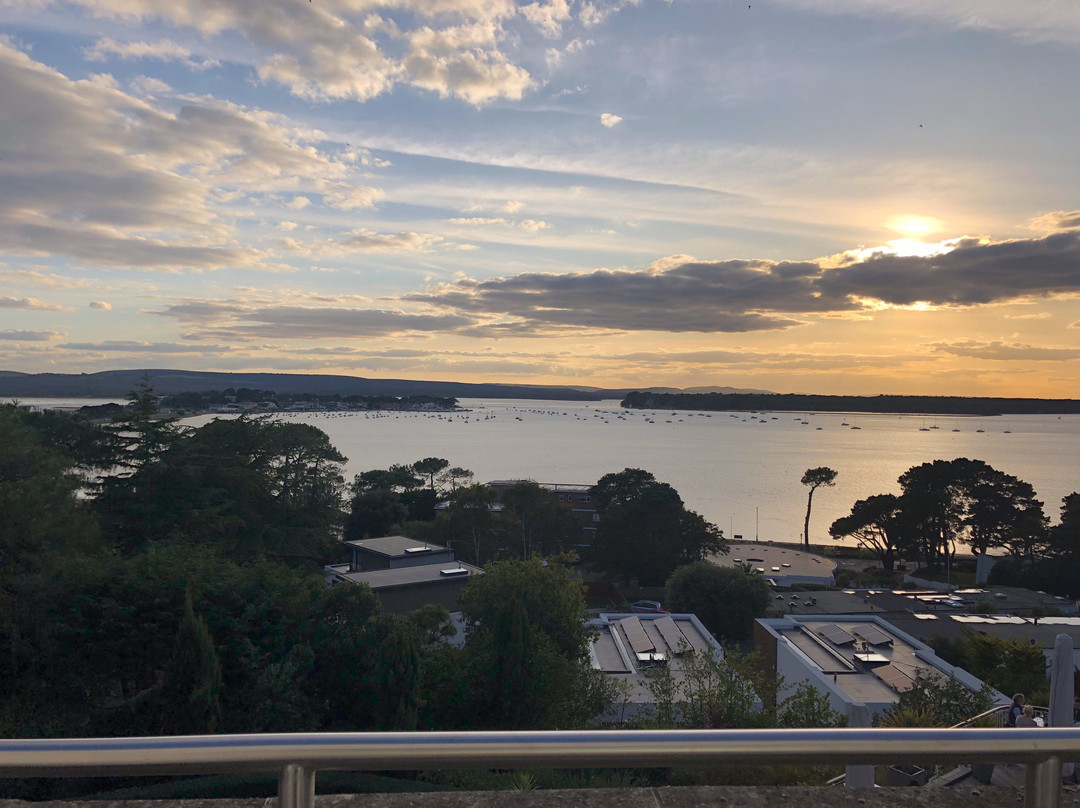 Harbour Heights Hotel主图