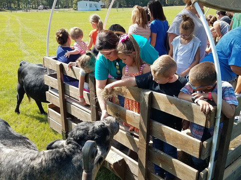 The Farmer's Barn-Chadbourn必去景点