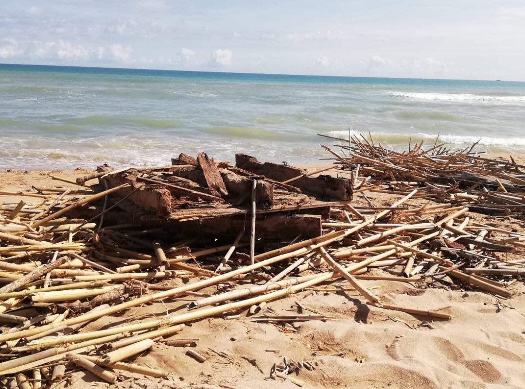 Playa de Tavernes de la Valldigna景点图片
