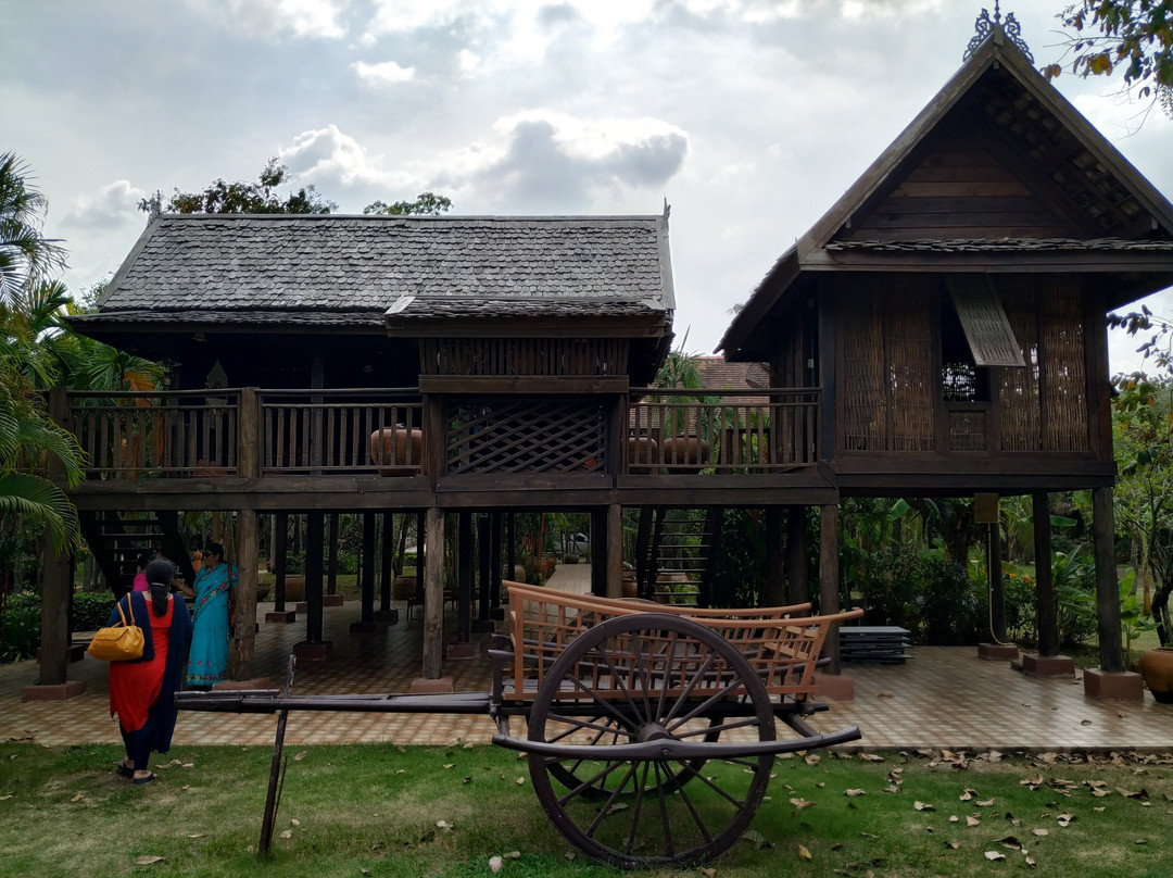 Thaithani Cultural & Elephant Village Pattaya景点图片