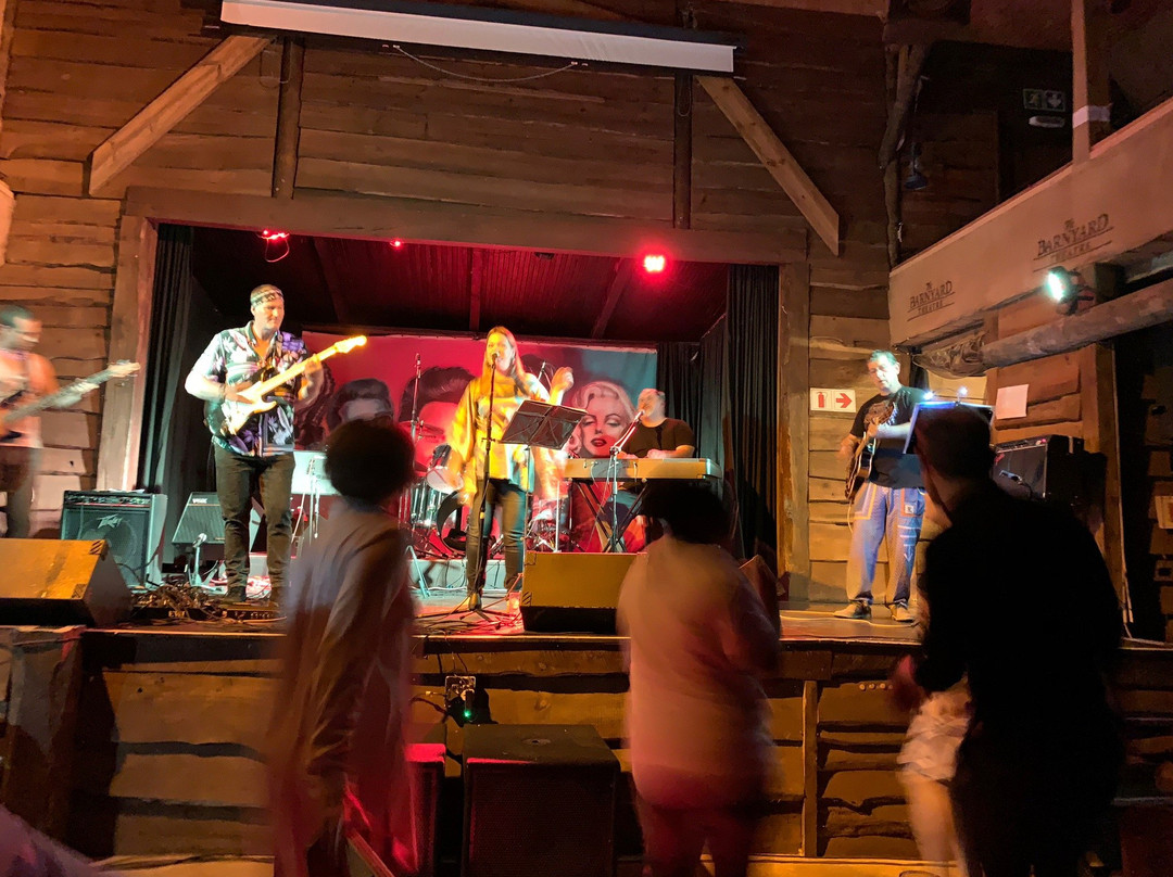 The Barnyard, Plett-The Crags必去景点