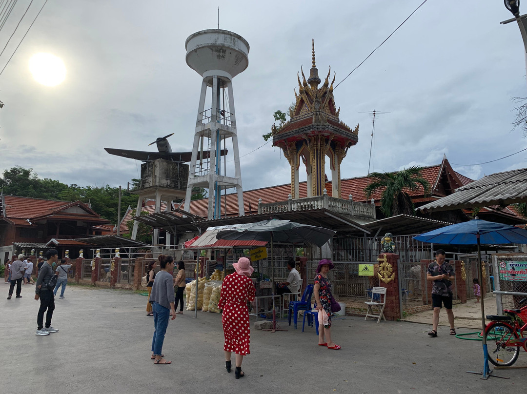 Amphawa Floating Market & Firefly Night Cruising Day Tours - Panda Bus景点图片
