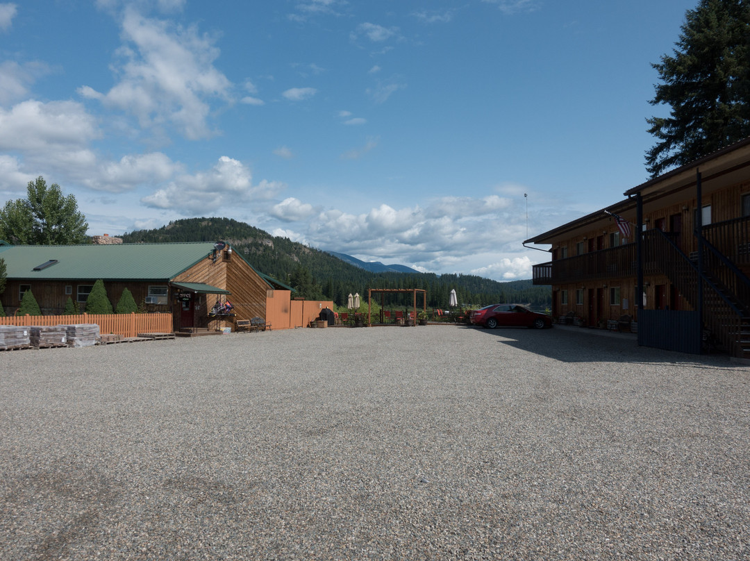 Riverview Motel主图