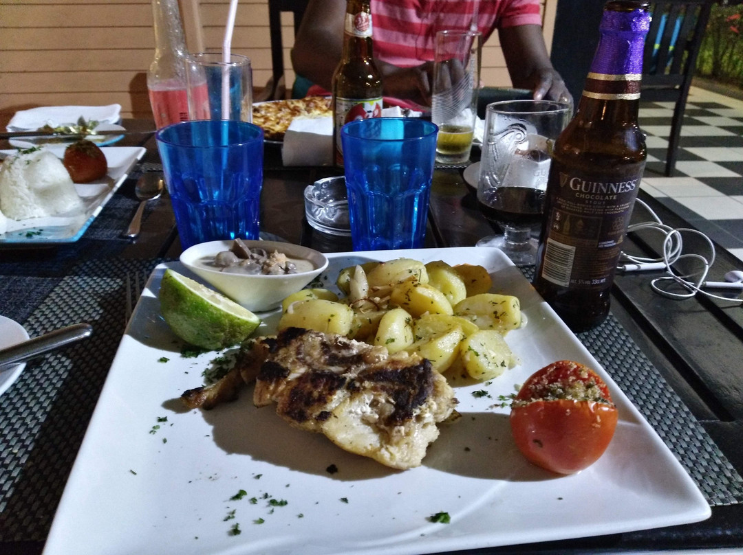 Douala Rabingha Hôtel主图