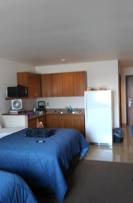 Hi-Line Inn and Suites主图