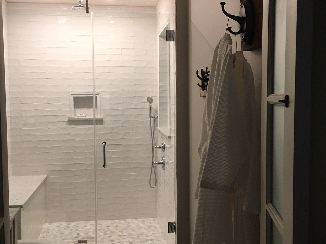 The Chateau On The Lake - Chateau Rooms主图