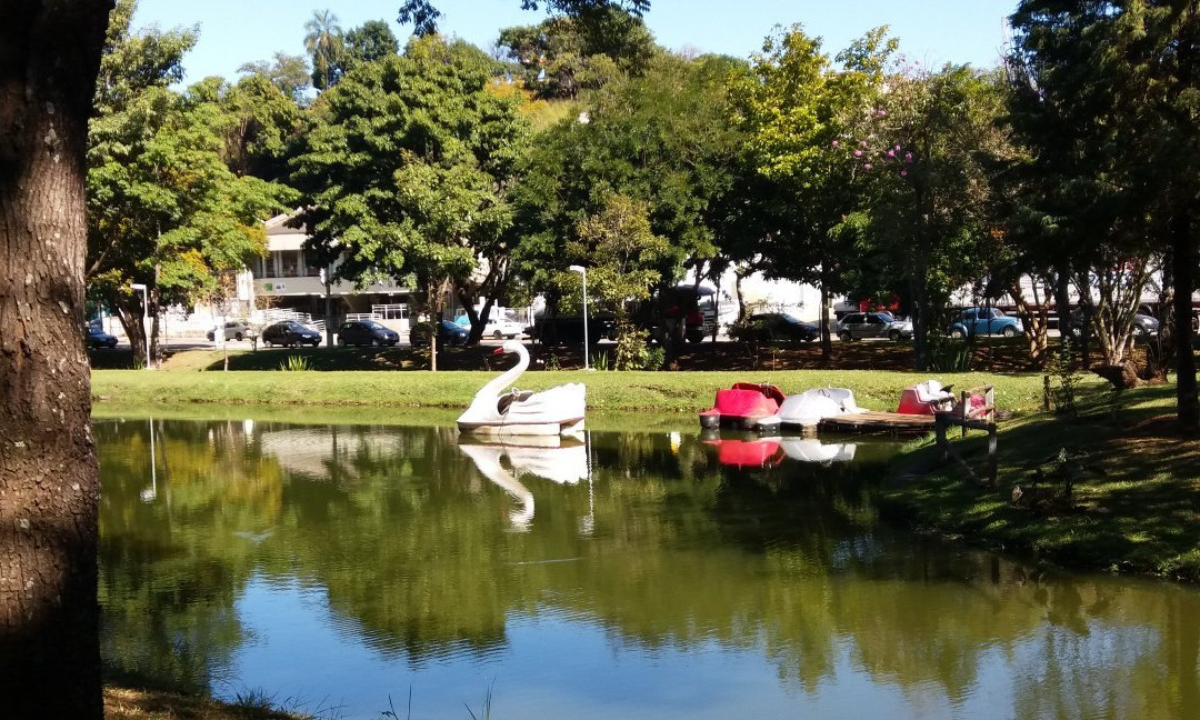 Praca Basilio Ceschin-Aguas da Prata必去景点