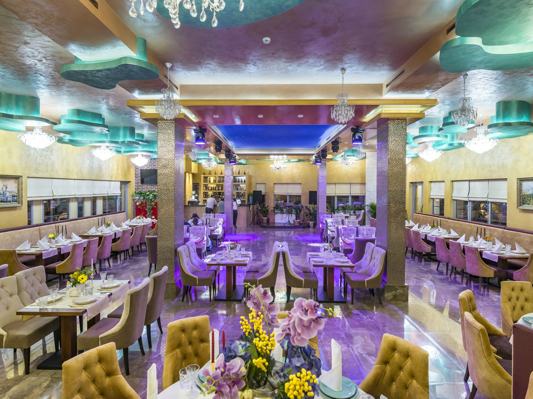 Bobrovo餐馆和美食-Skazka Butova