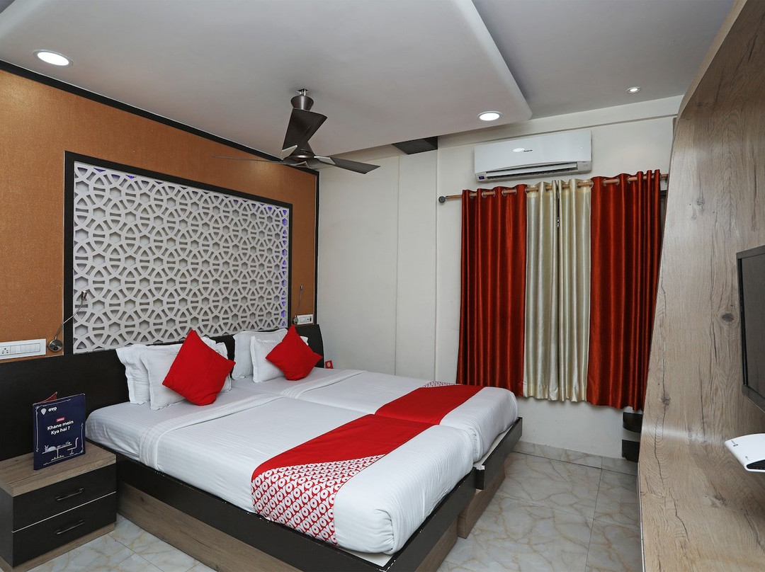 OYO 2038 Hotel Green Leaf Regency主图