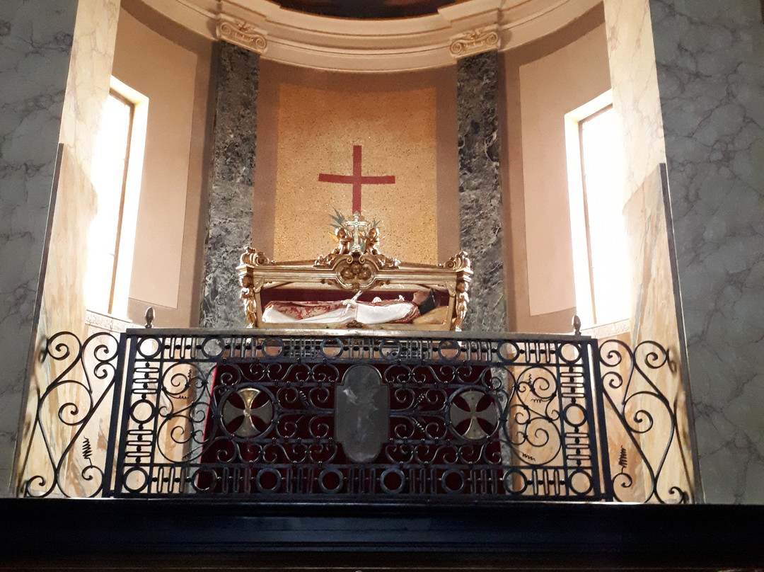Chiesa San Michele Arcangelo-Cameri必去景点