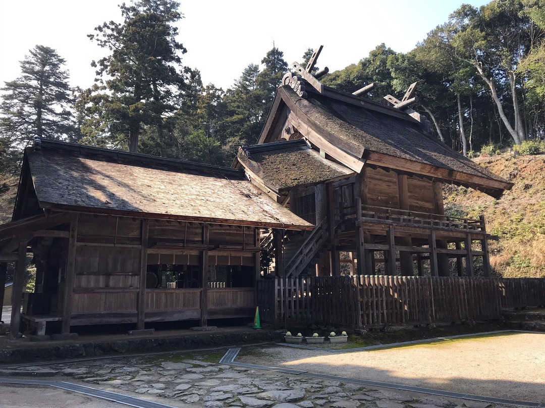 Kamosu Shrine景点图片