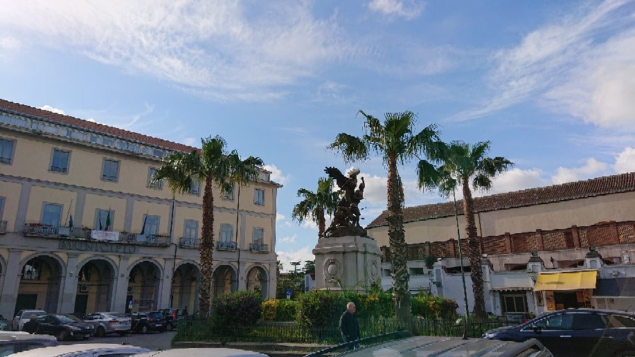 Piazza Municipio景点图片