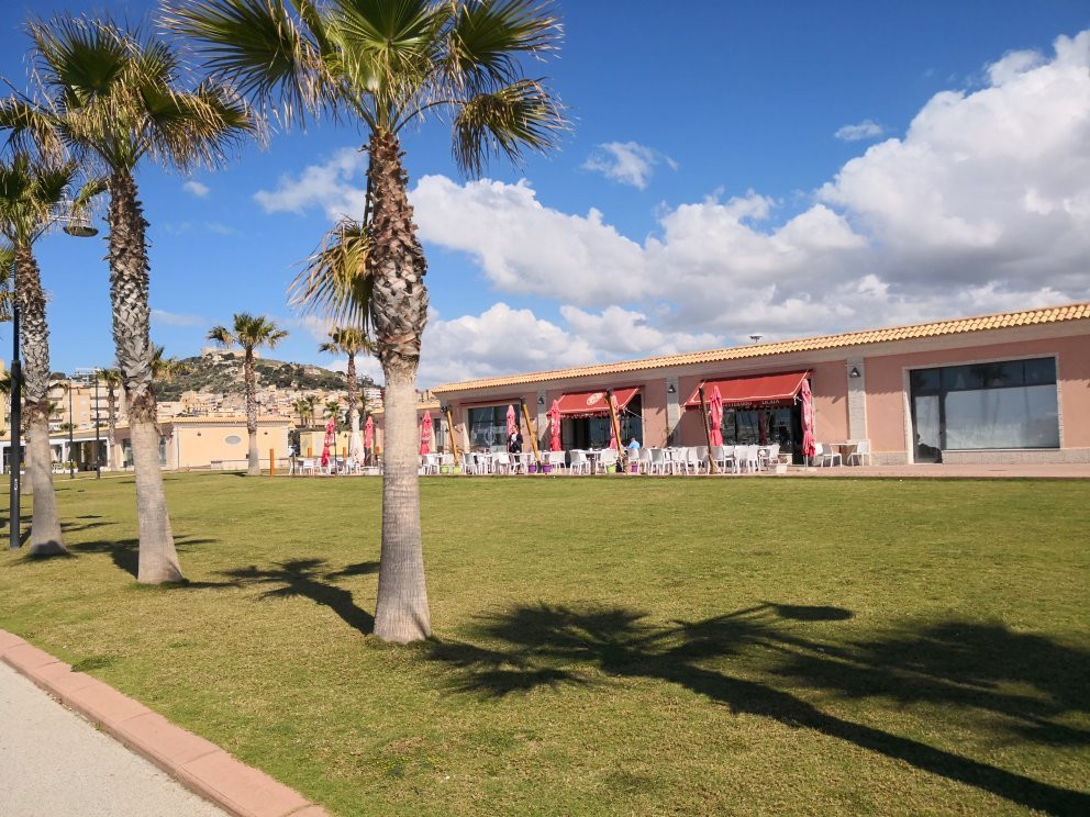 Marina di Cala del Sole景点图片
