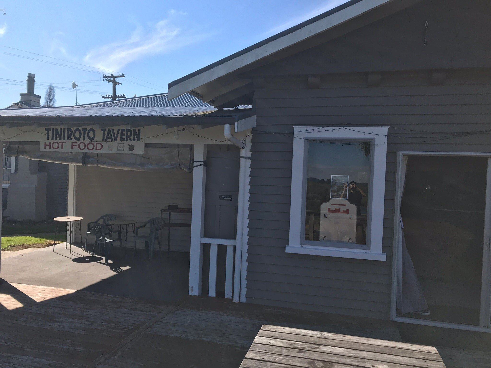 Tiniroto Tavern-官方