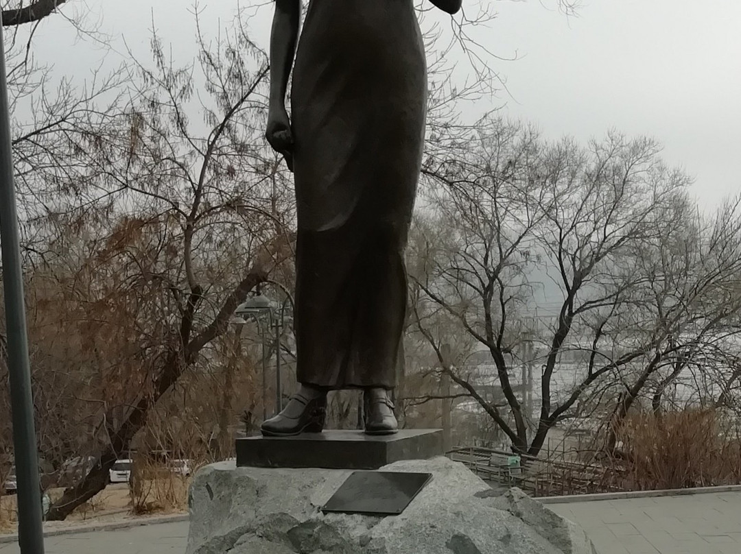 Katyusha Statue-海参崴必去景点
