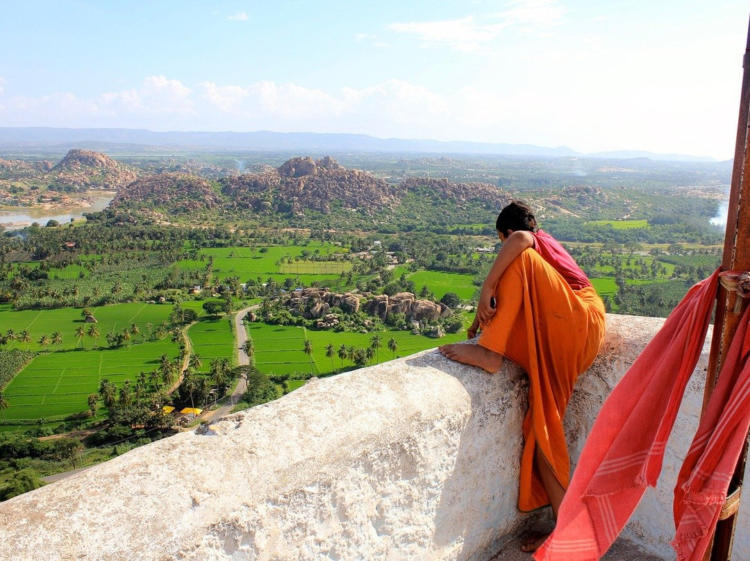 Rock Shiva Rickshaw Driver Taxi Hampi & Services景点图片