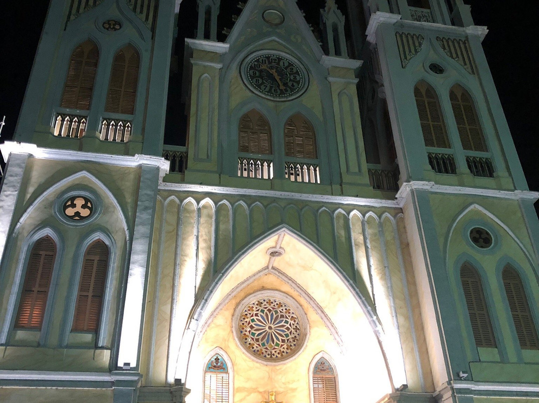 Catedral de Santa Isabel-马拉博必去景点