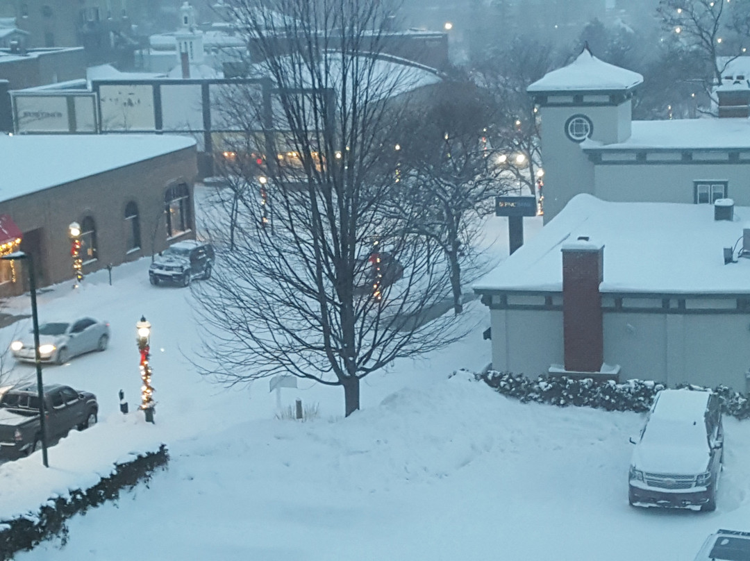 斯塔福德佩里酒店主图