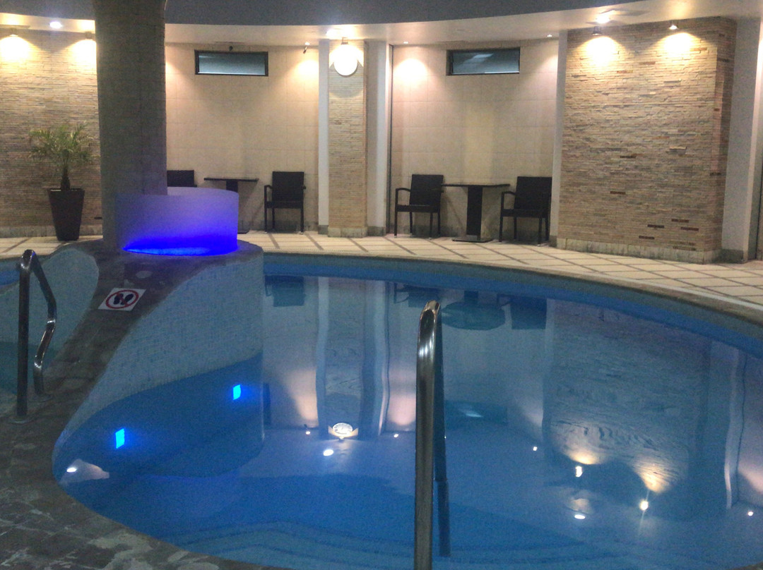 卡米诺瑞尔套房酒店主图