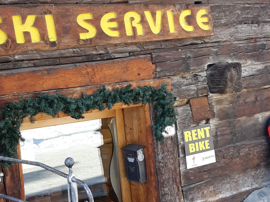 Rent Vip-利维尼奥必去景点