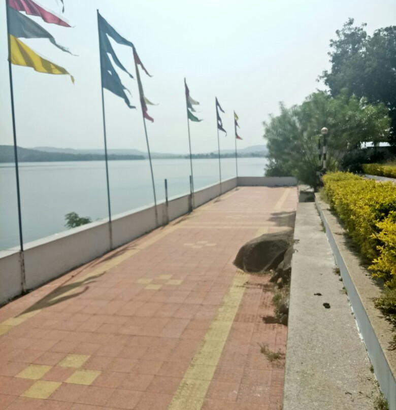 Choral Dam-Mhow必去景点