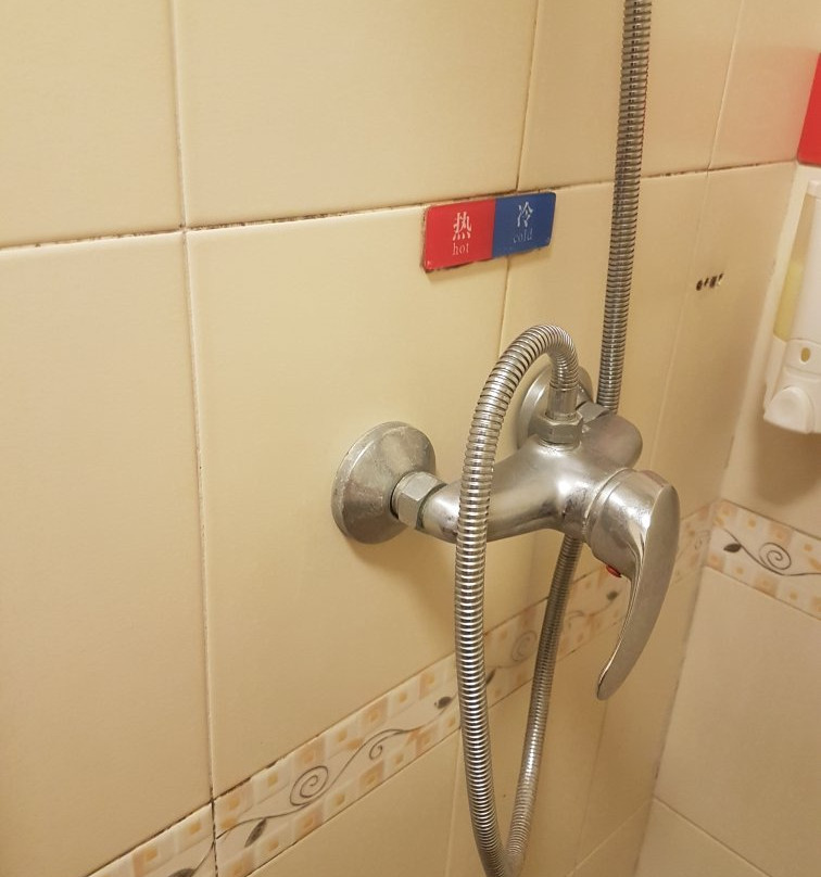 广州君合国际酒店（天河华南植物园地铁站店）主图