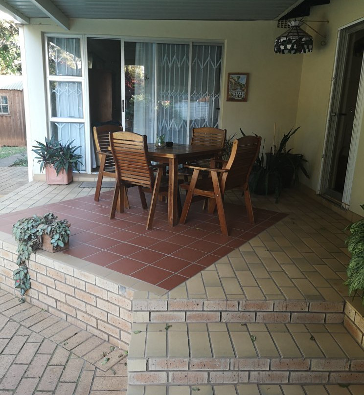 Bumblebees B & B主图