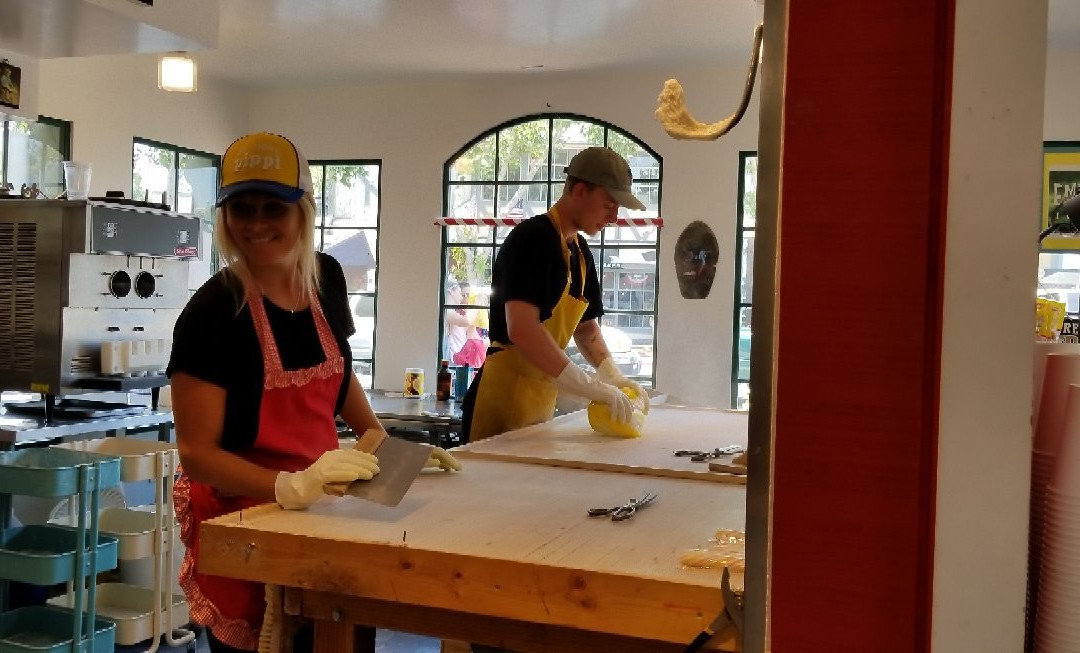 Swedish Candy Factory-索尔万必去景点