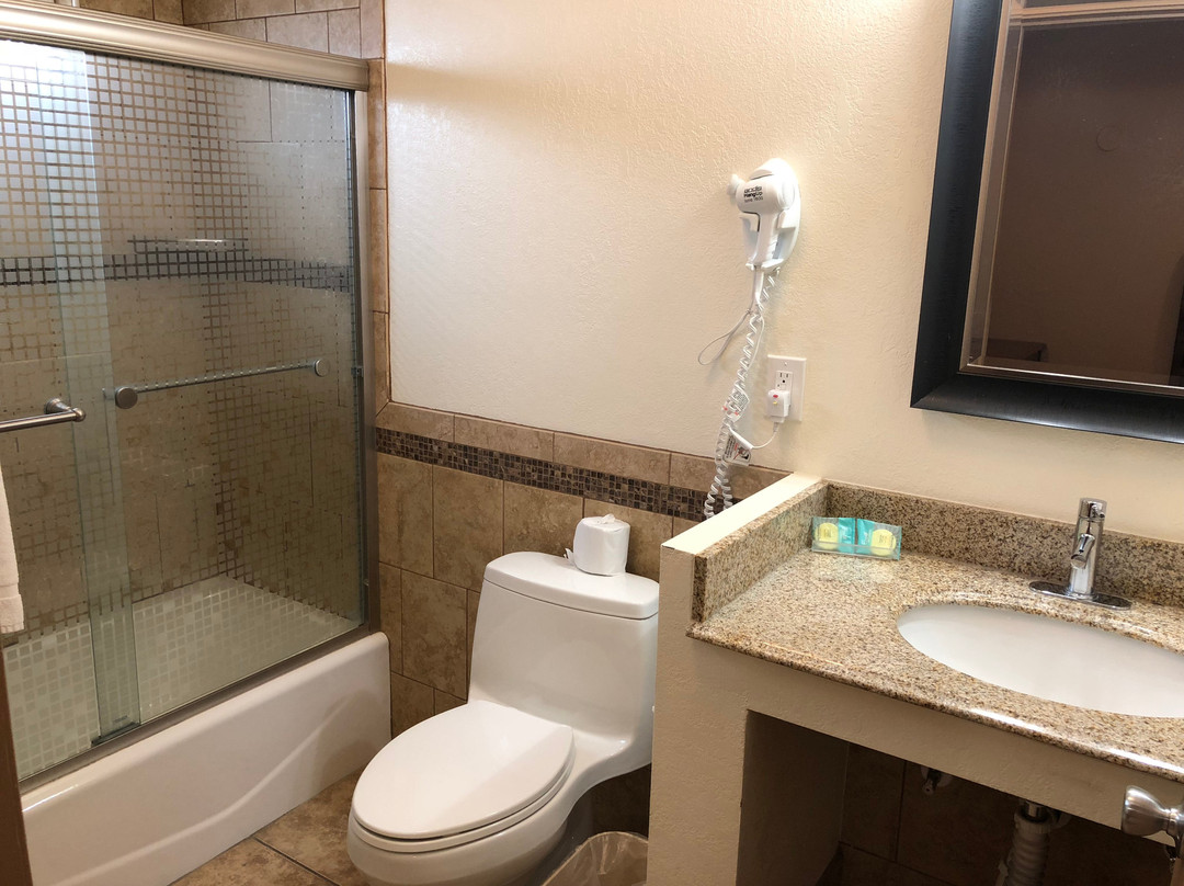 Topper's Motel主图