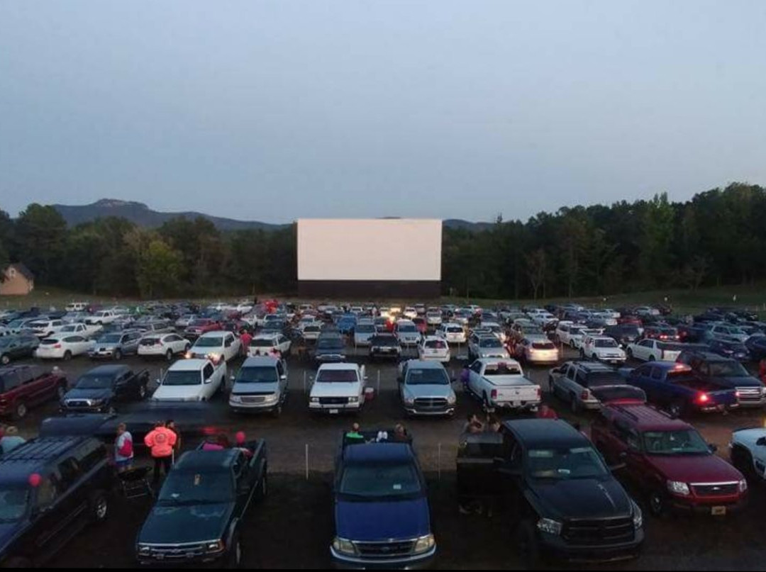 Hound's Drive In Theater-Kings Mountain必去景点