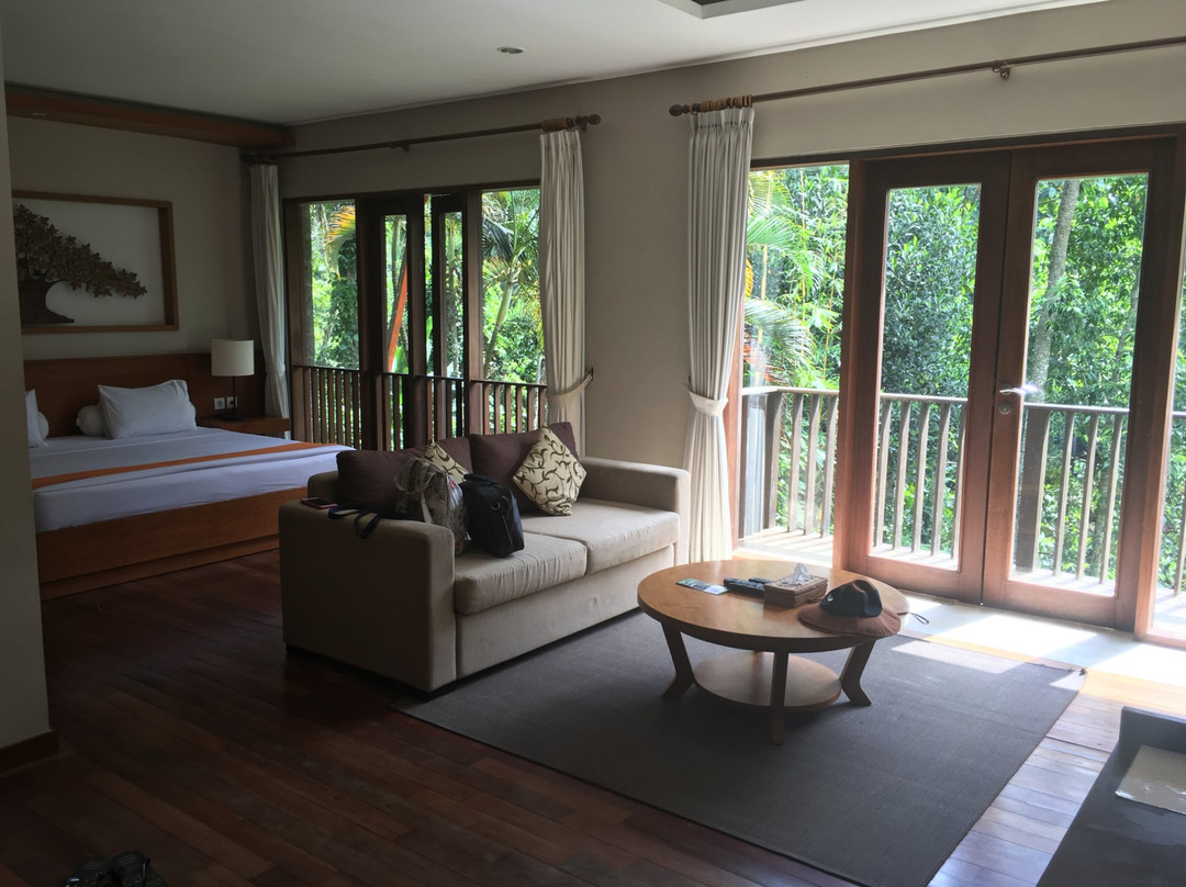 安哈塔别墅度假村主图