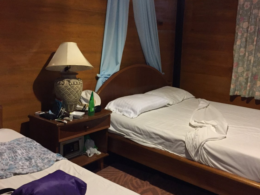乃东海滩旅馆主图