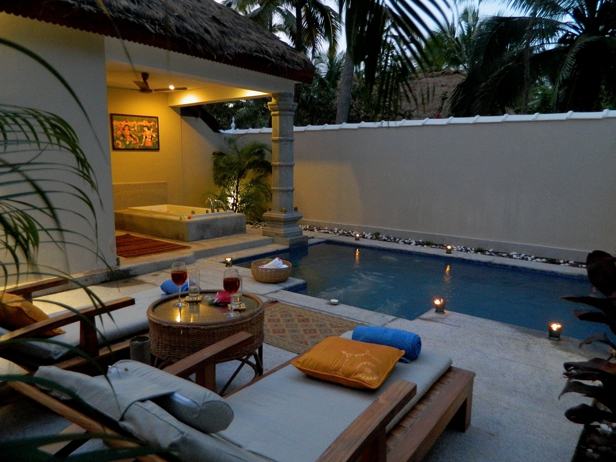 Neeleshwar Hermitage-官方