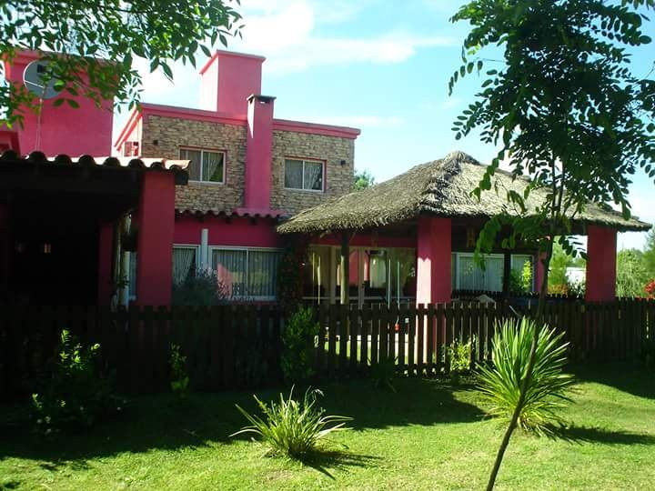 Hotel y Casa de Campo Oasis Campero - Ezeiza Aeropuerto -San Vicente