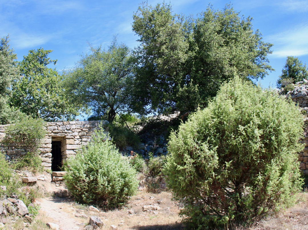 Camp de César-Laudun-l'Ardoise必去景点