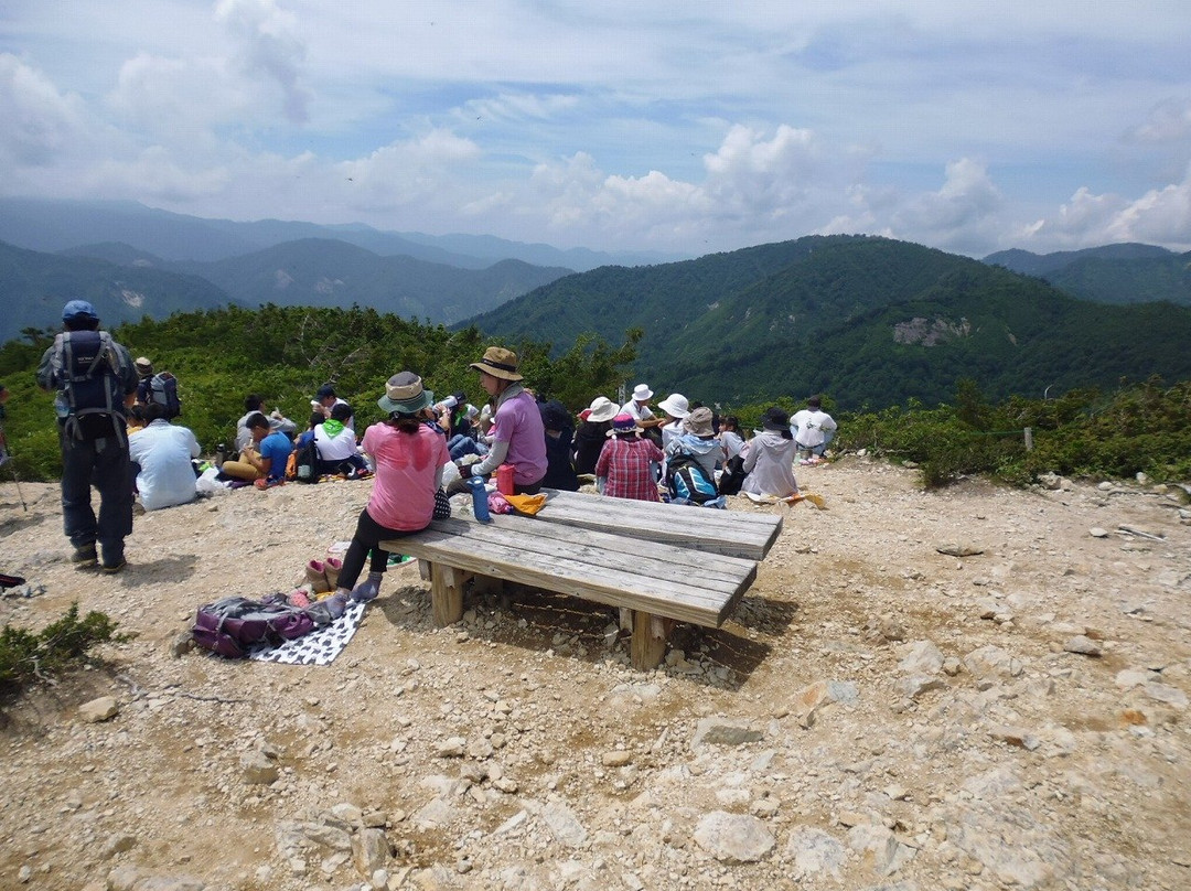 Mt. Sampoiwadake-白川村必去景点