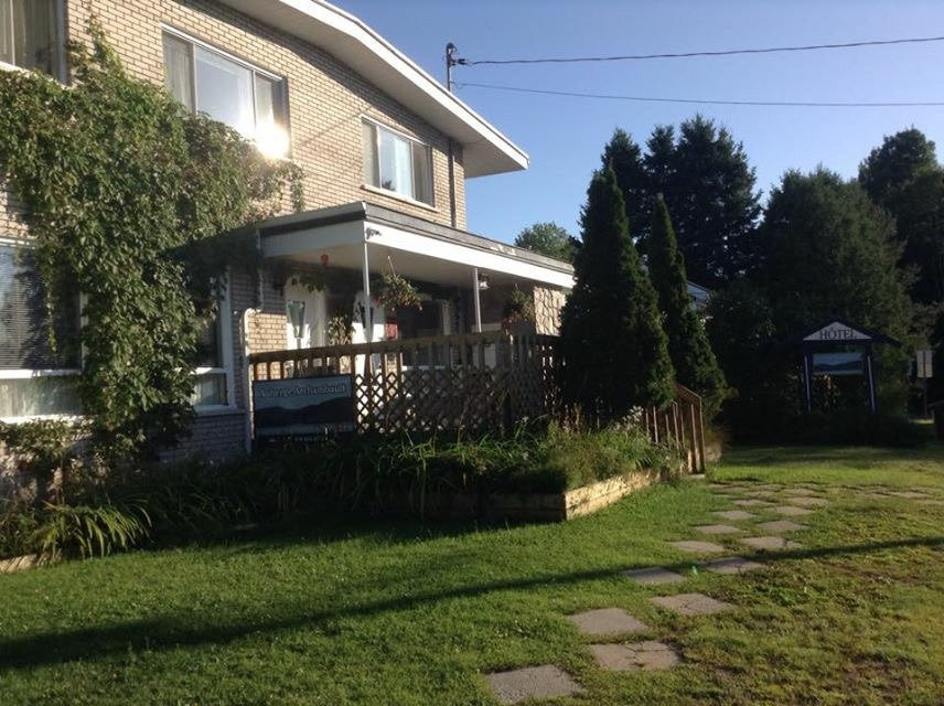 Auberge du Lac Archambault主图