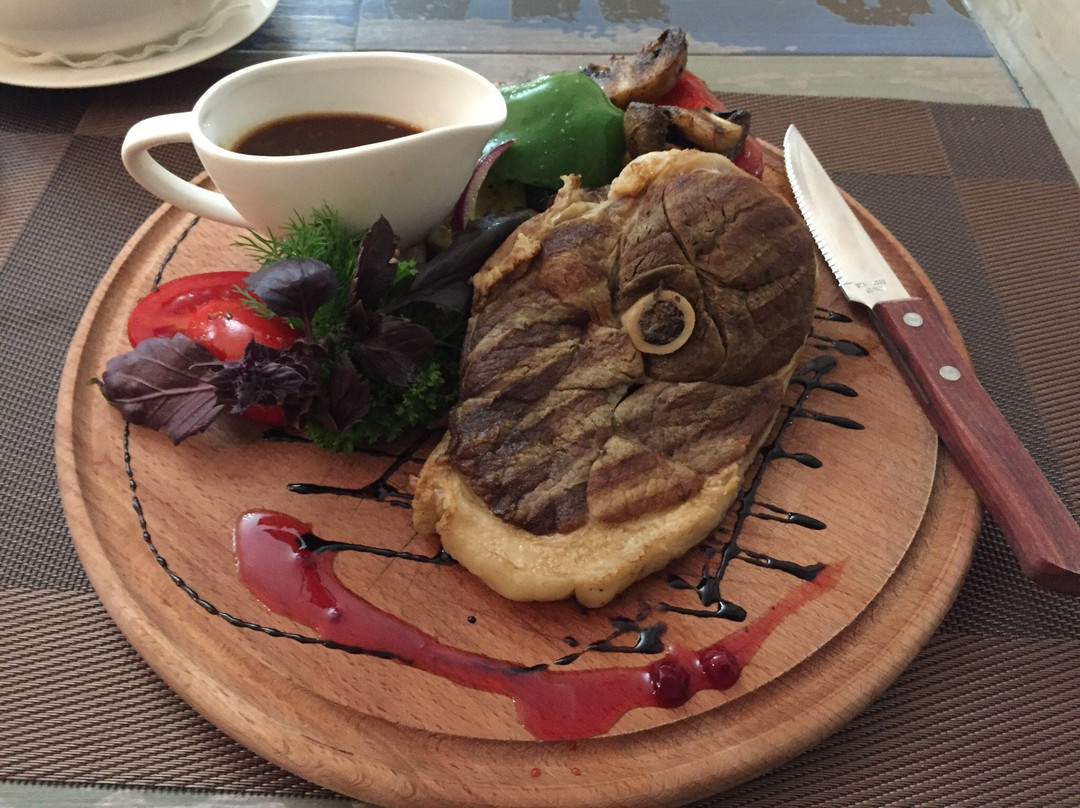 Qyzylaghash餐馆和美食-Status Restaurant