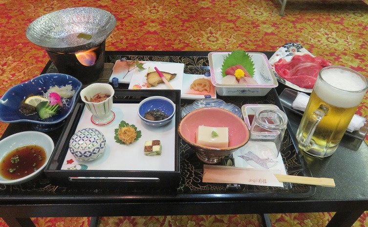 Yoshitagawa Bekkan-餐饮