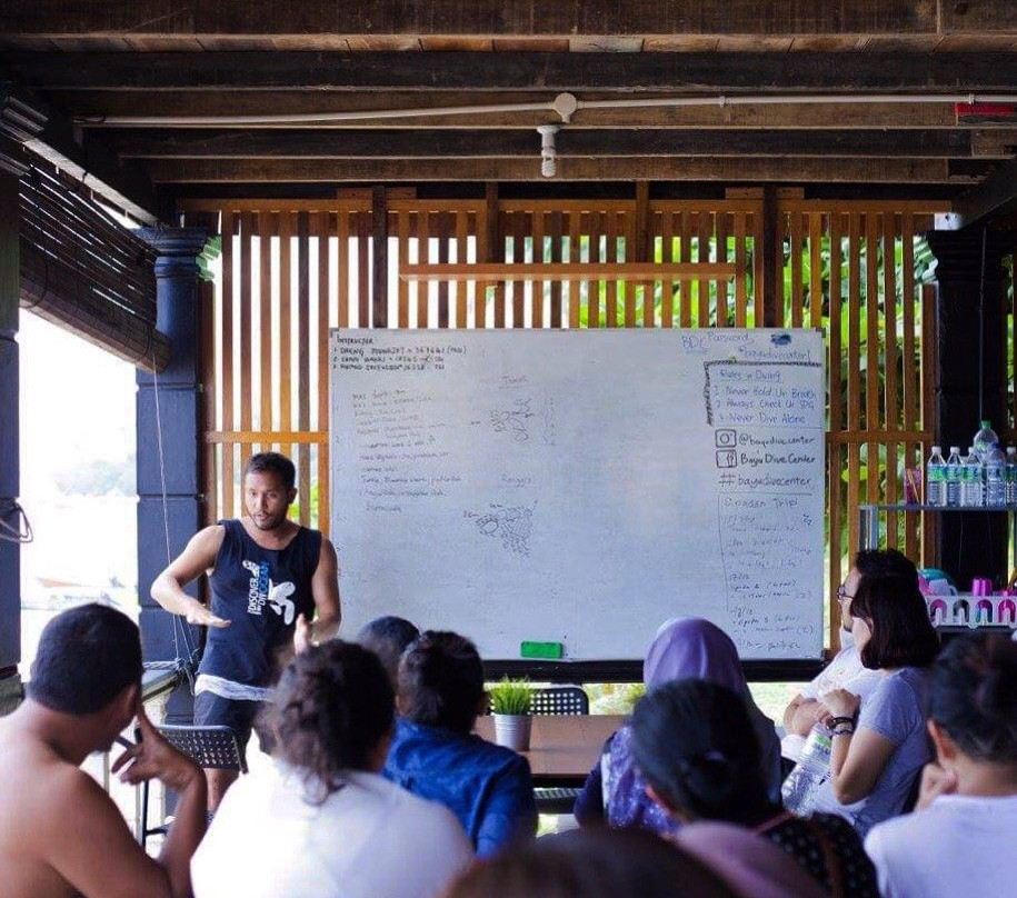 Bayu Dive Center-刁曼岛必去景点