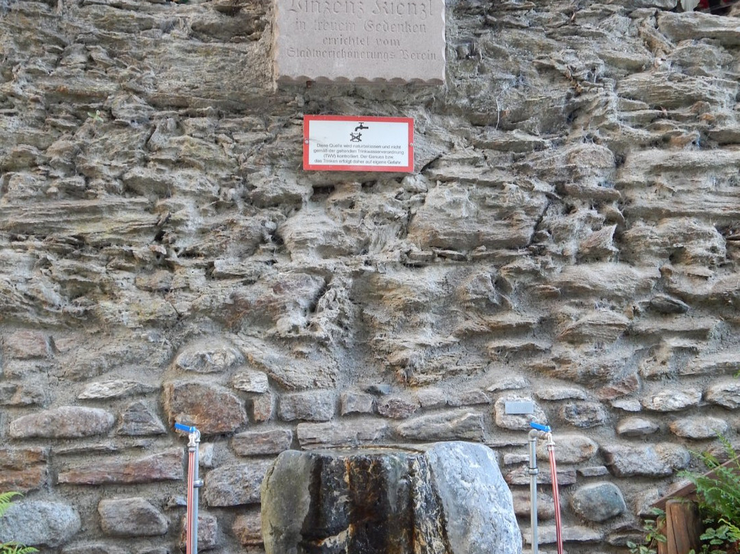 Ruine Painburg景点图片
