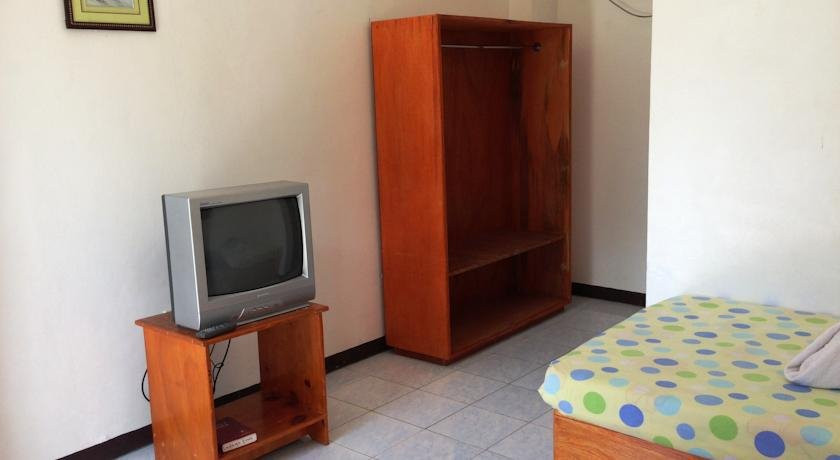 Ladaga Inn Hotel主图