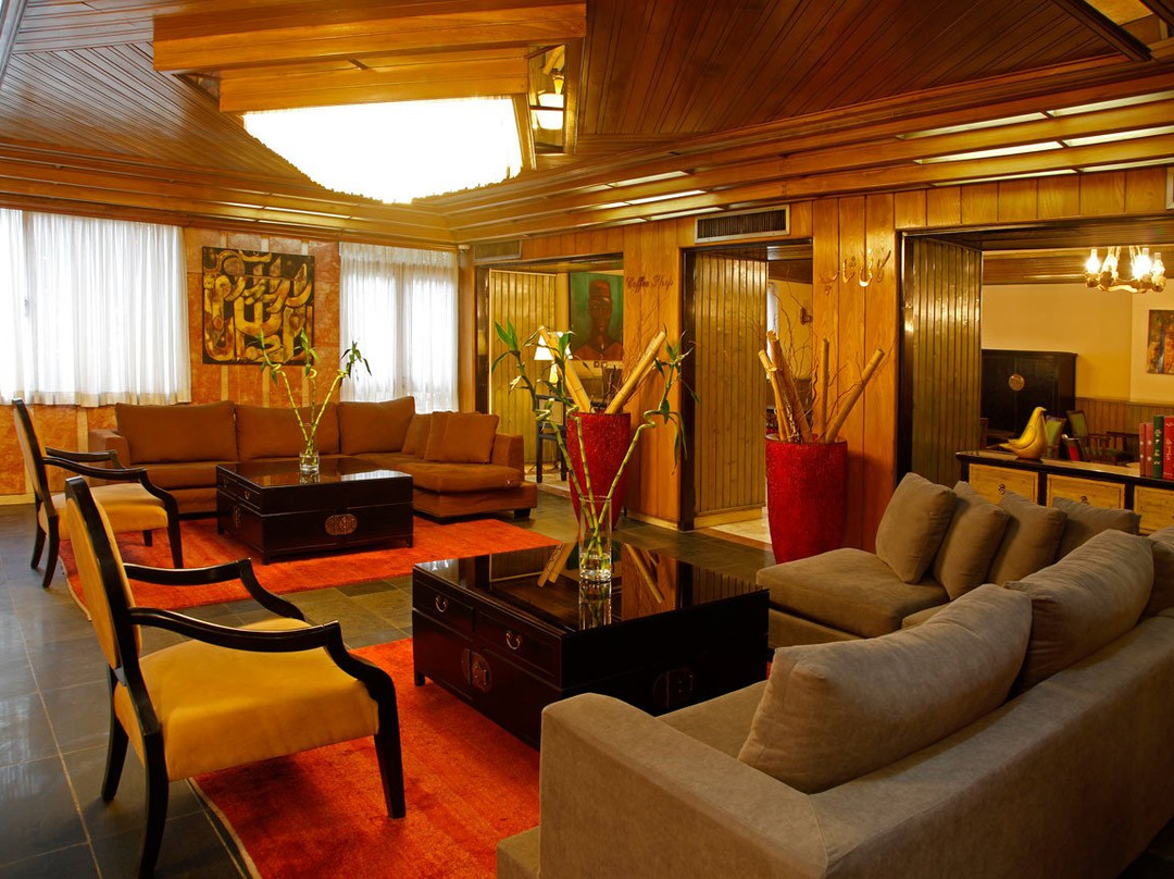 Alborz Hotel主图