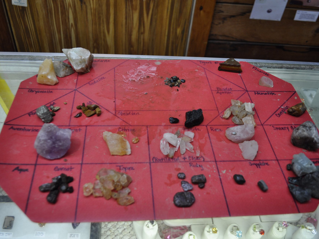 Gold n Gem Grubbin'-Cleveland必去景点