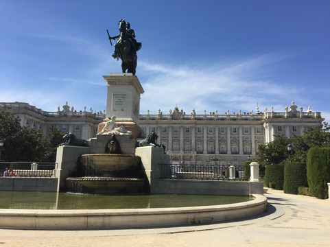 东方广场-马德里必去景点