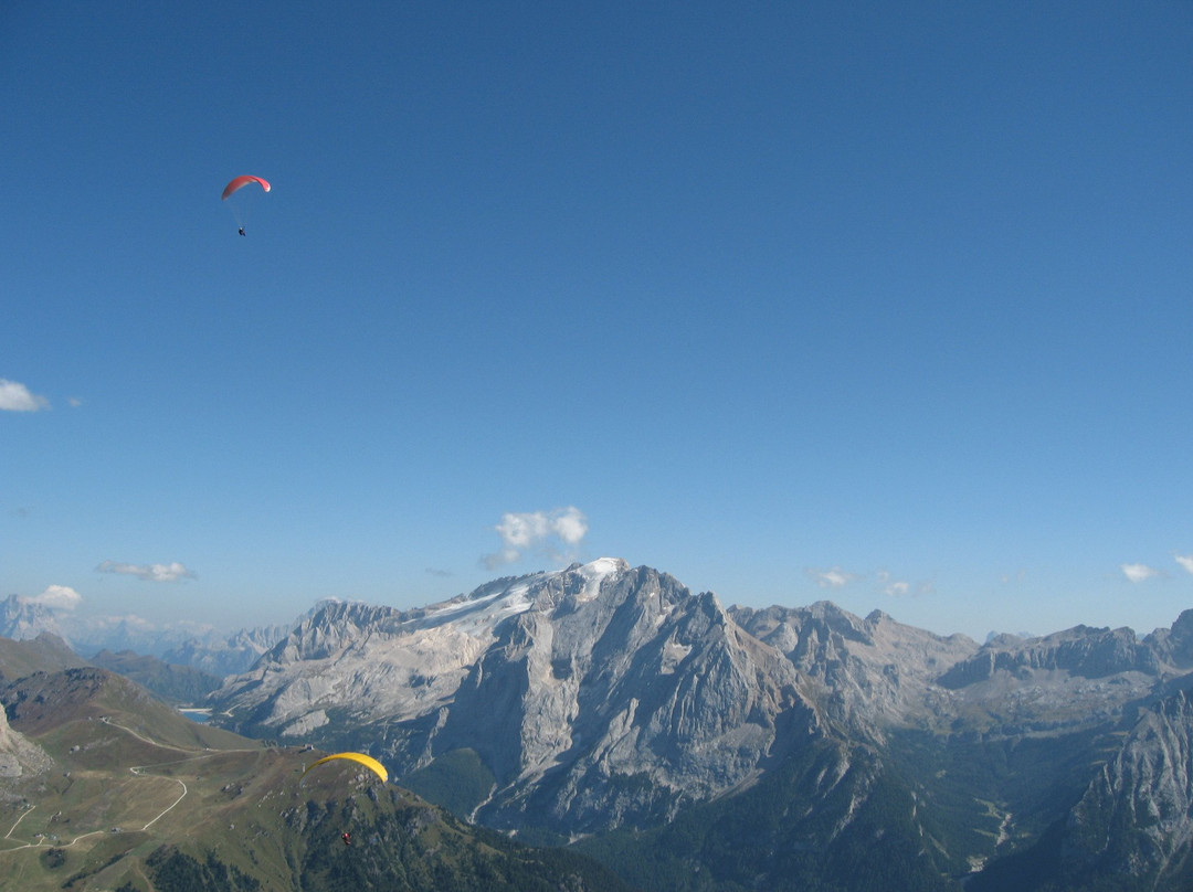 Manta Paragliding School景点图片