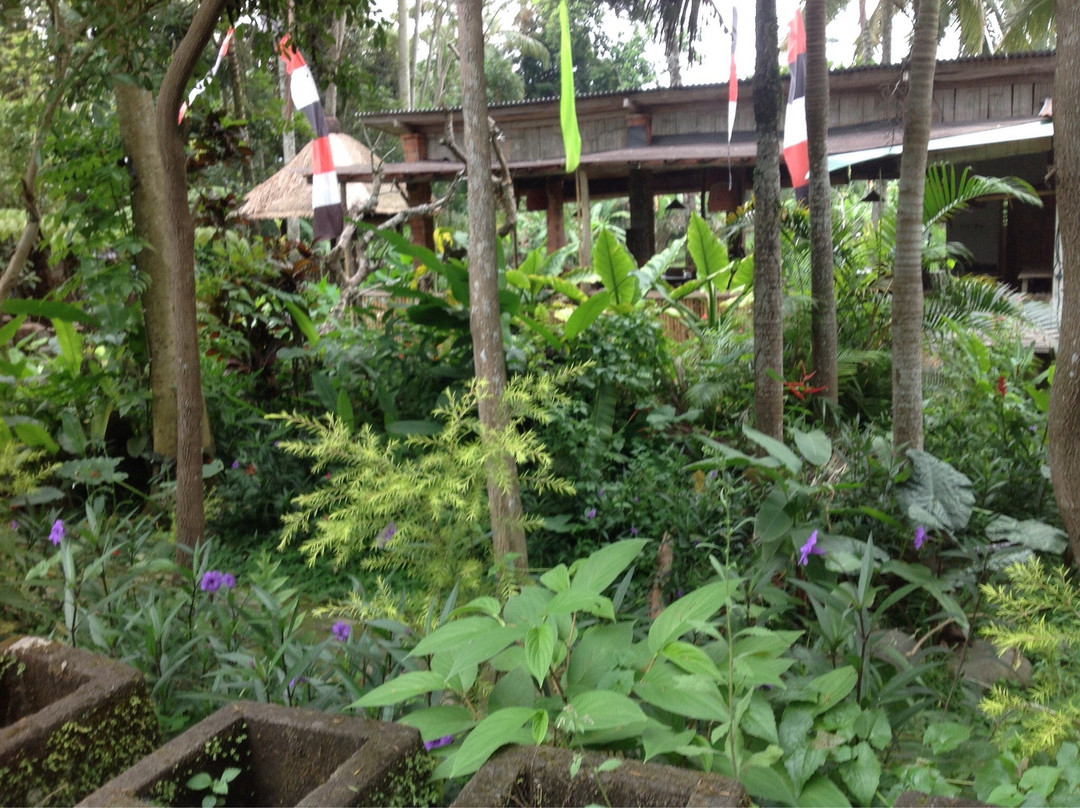 佩艳艮餐馆和美食-Warung Bu Nani